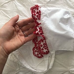 Accessories - White red baby bonnet Accessories - White red baby bonnet